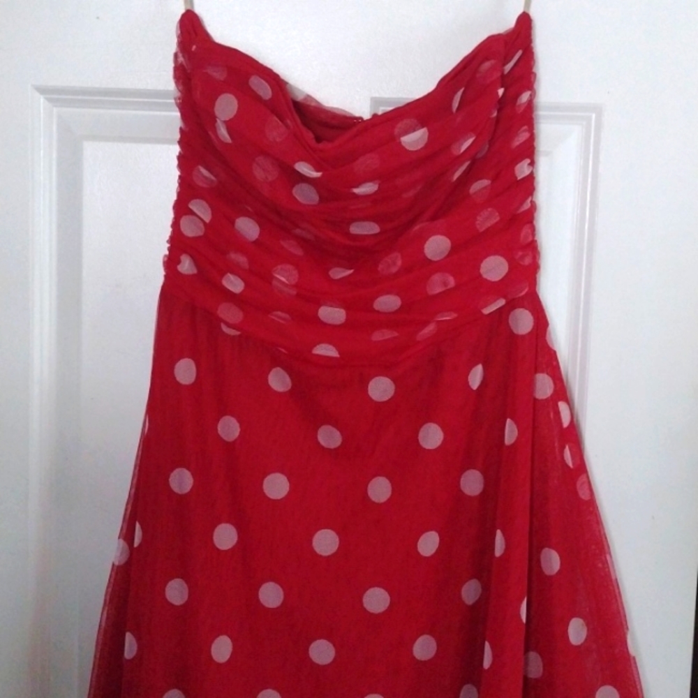 BCBG polka dot strapless dress size 10